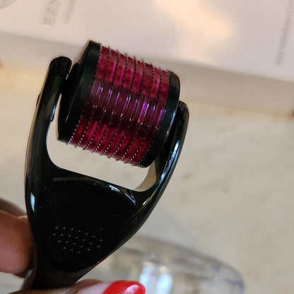 SkinNeedlePro™ Derma Roller for In-Between Microneedling